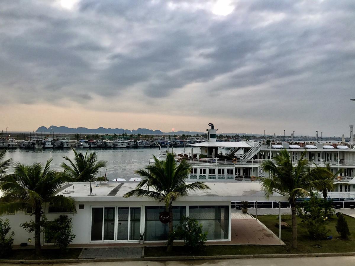 Sunsea Hotel ฮาลอง ภายนอก รูปภาพ